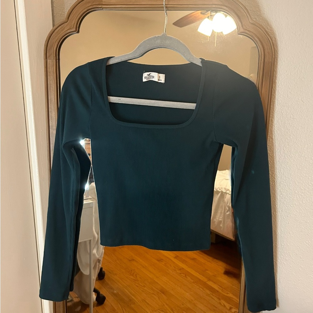 hollister long sleeve